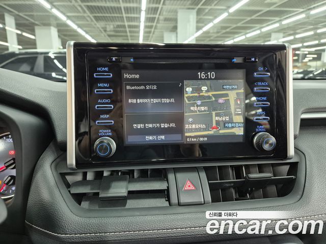 Toyota RAV4 2021 — photo 8