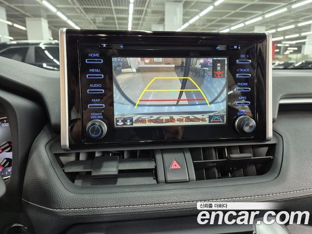 Toyota RAV4 2021 — photo 9