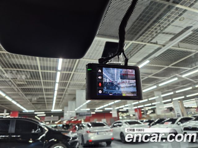 Toyota RAV4 2021 — photo 11