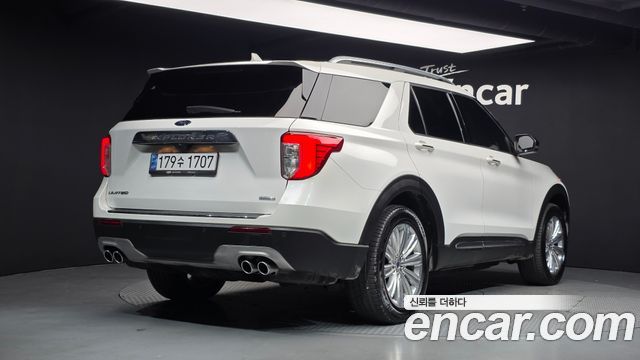 Ford Explorer 2020 — photo 2