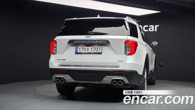 Ford Explorer 2020 — photo 4