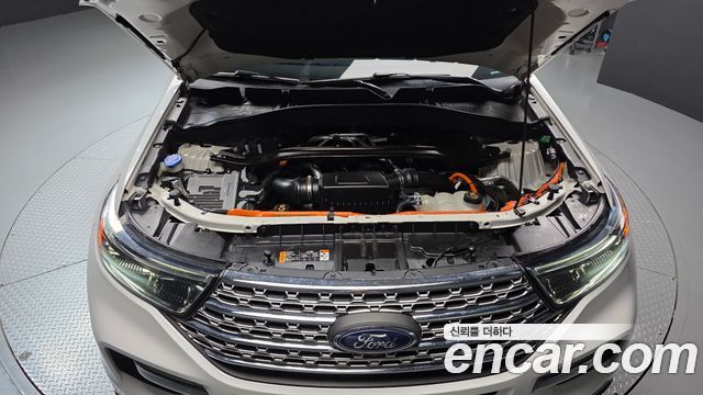 Ford Explorer 2020 — photo 6