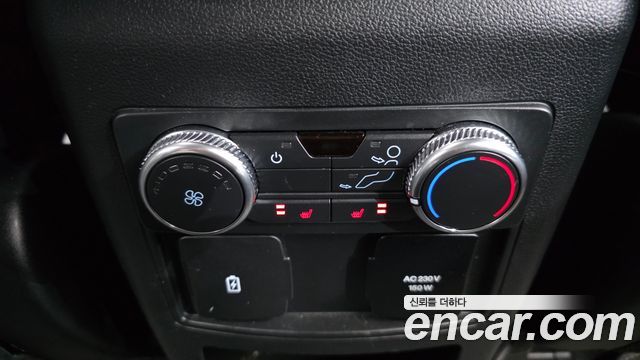 Ford Explorer 2020 — photo 19