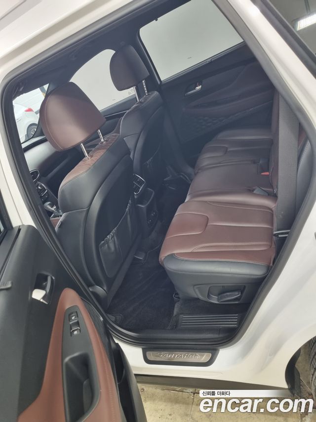 Hyundai Santafe 2019 — photo 11