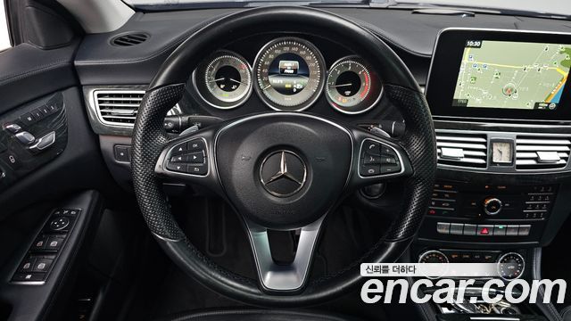 Mercedes-Benz CLS-Class 2017 — photo 19