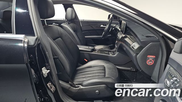 Mercedes-Benz CLS-Class 2017 — photo 16