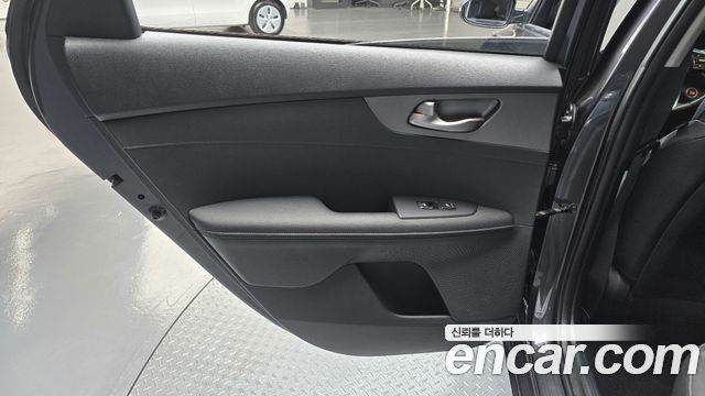 Kia K3 2019 — photo 15