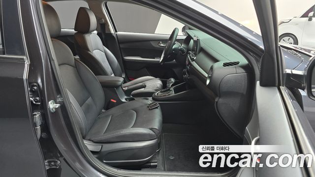 Kia K3 2019 — photo 16