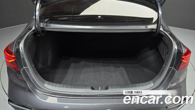 Kia K3 2019 — photo 32
