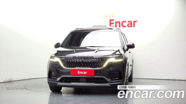 Kia Canival 2023 — photo 3