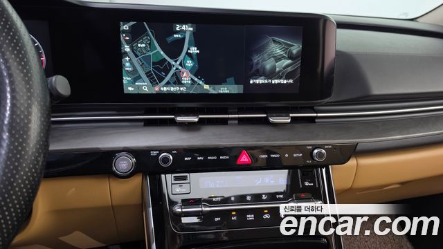 Kia Canival 2023 — photo 20