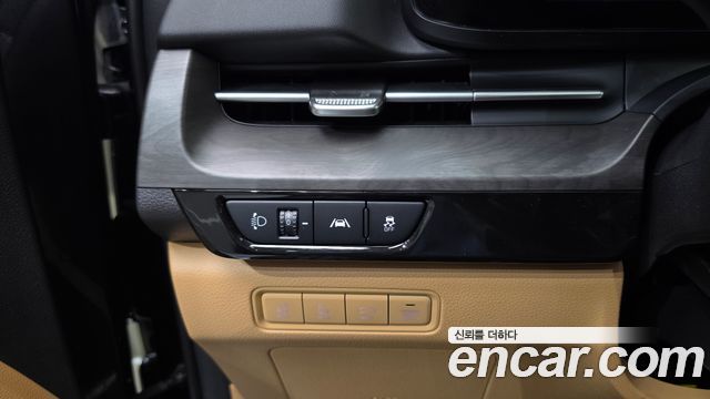Kia Canival 2023 — photo 23