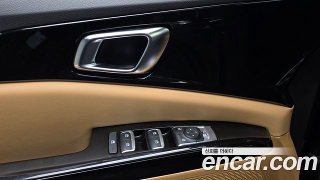 Kia Canival 2023 — photo 30