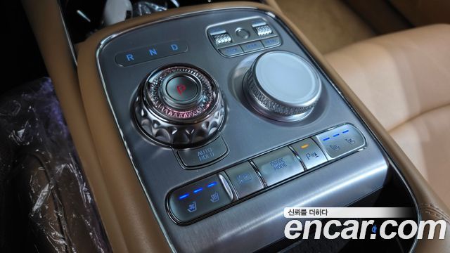 Genesis G90 2022 — photo 12