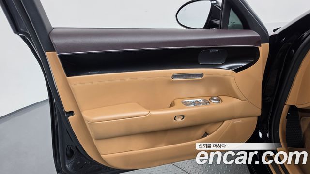 Genesis G90 2022 — photo 14