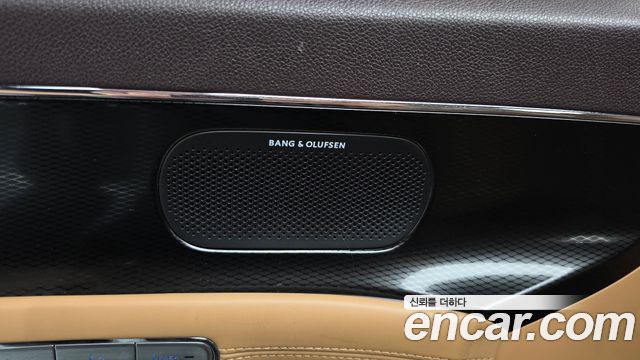 Genesis G90 2022 — photo 33