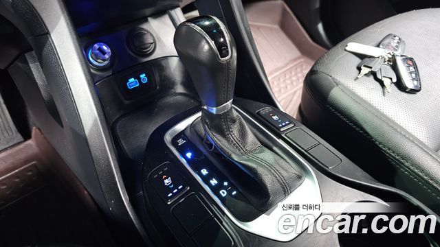 Hyundai Santafe 2016 — photo 9