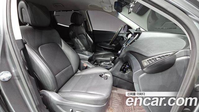 Hyundai Santafe 2016 — photo 10