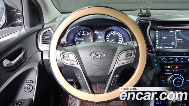 Hyundai Santafe 2016 — photo 11