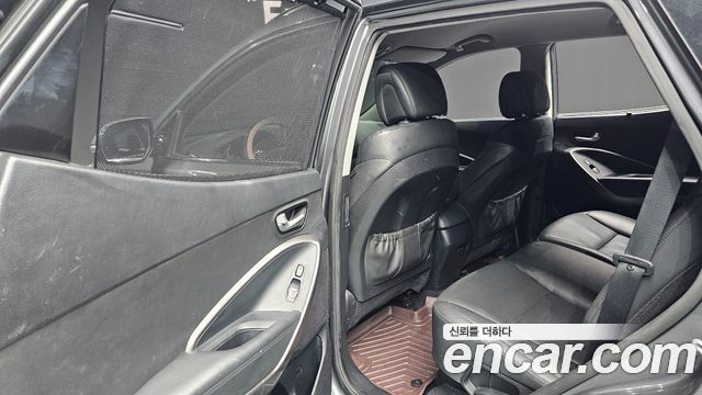 Hyundai Santafe 2016 — photo 16