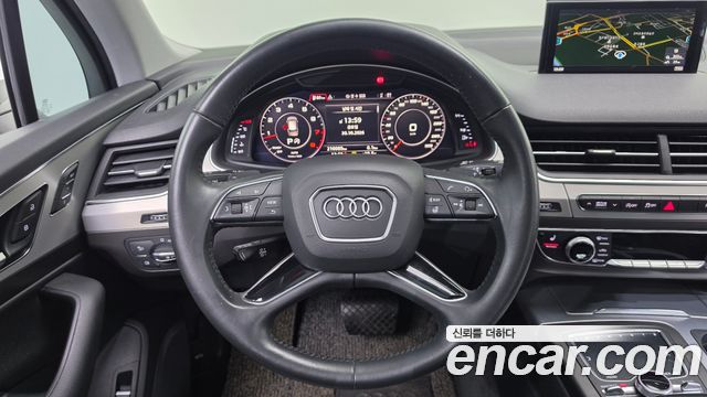 Audi Q7 2019 — photo 13