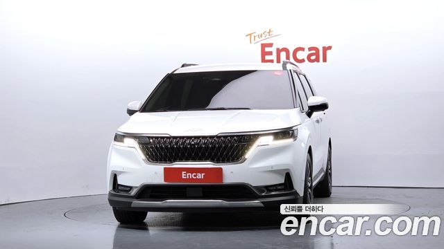 Kia Canival 2023 — photo 3