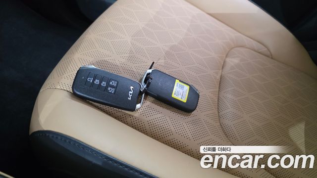 Kia Canival 2023 — photo 23