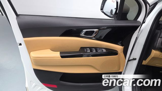 Kia Canival 2023 — photo 14