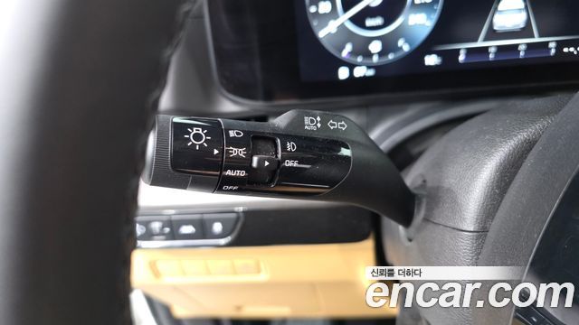 Kia Canival 2023 — photo 29