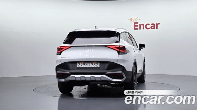 Kia Sportage 2023 — photo 4