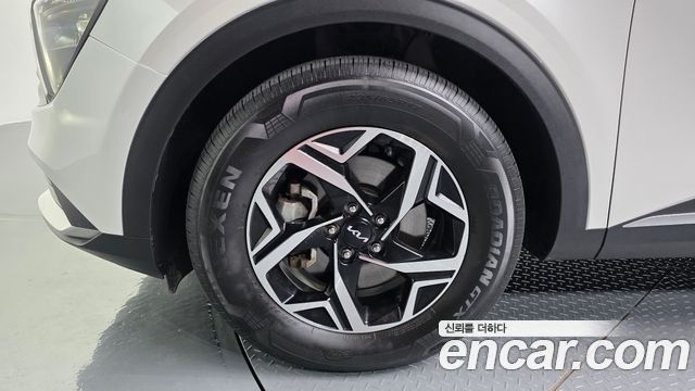 Kia Sportage 2023 — photo 5