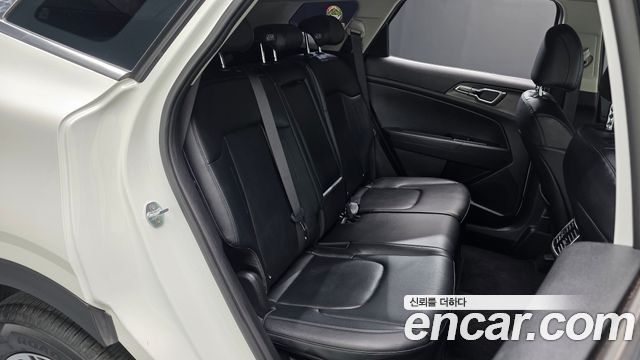 Kia Sportage 2023 — photo 17