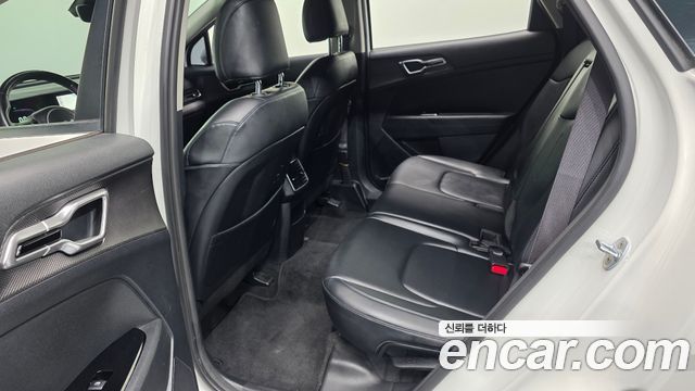 Kia Sportage 2023 — photo 18