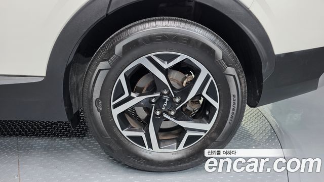 Kia Sportage 2023 — photo 7