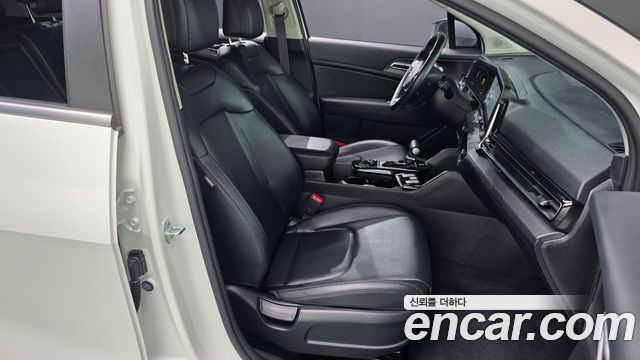 Kia Sportage 2023 — photo 16