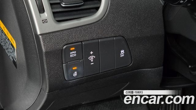 Hyundai AVANTE 2014 — photo 24
