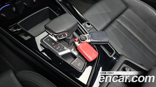 Audi A4 2020 — photo 9