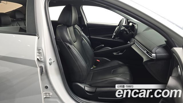 Hyundai AVANTE 2024 — photo 16