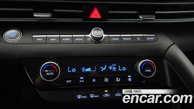 Hyundai AVANTE 2024 — photo 33