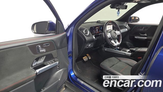 Mercedes-Benz GLB-Class 2023 — photo 13