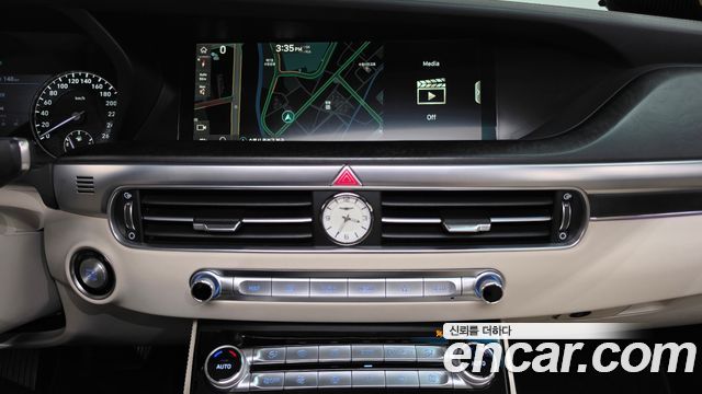 Genesis G90 2019 — photo 14