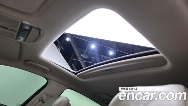 Genesis G90 2019 — photo 19