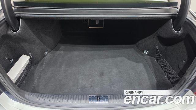 Genesis G90 2019 — photo 20