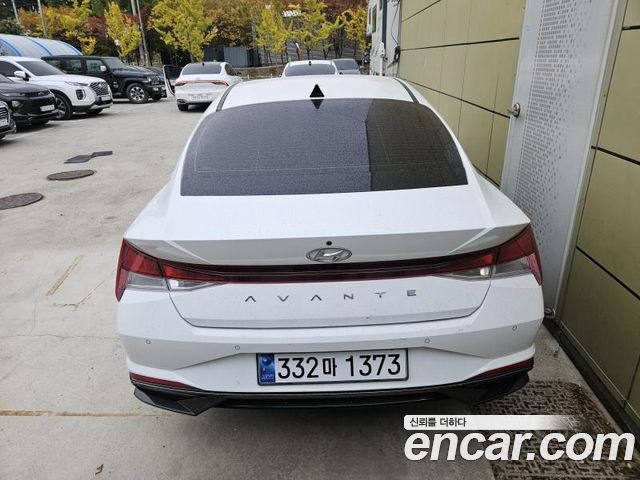 Hyundai AVANTE 2023 — photo 4