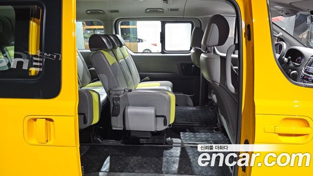 Hyundai Starex 2020 — photo 17