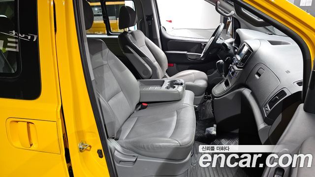 Hyundai Starex 2020 — photo 16