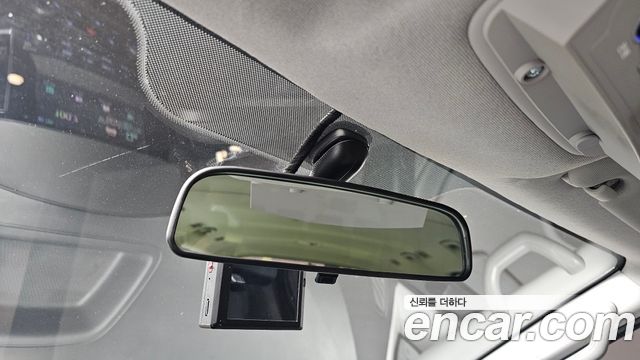 Hyundai Starex 2020 — photo 28