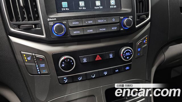 Hyundai Starex 2020 — photo 30