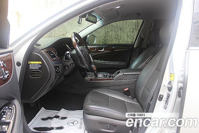 Hyundai Equus 2015 — photo 11