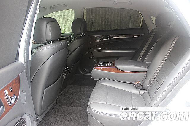 Hyundai Equus 2015 — photo 13